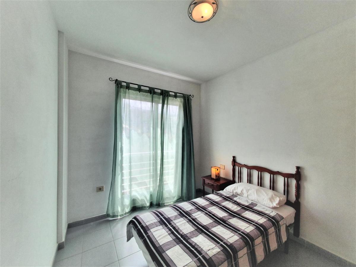 Cristi Puerto Santiago Apartment By Hrtenerife Net ปัวร์โตเดซานตีอาโก ภายนอก รูปภาพ